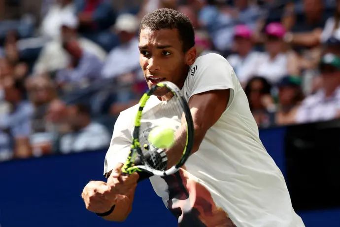 הטניסאי הקנדי פליקס אוז'ה-עליאסים