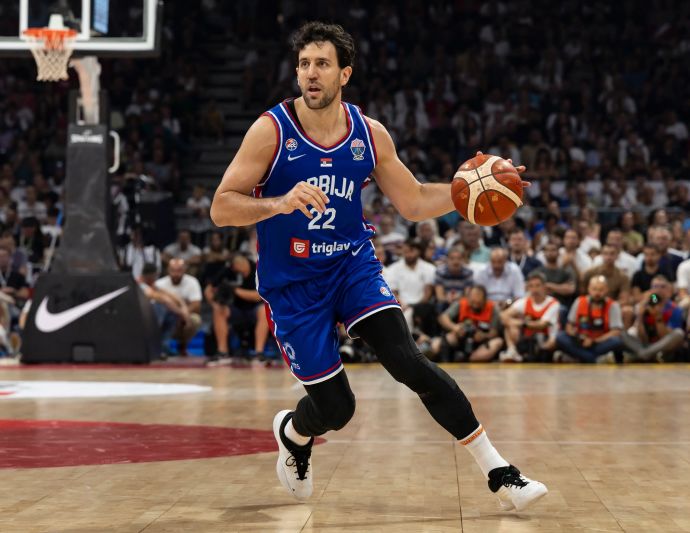 שחקן נבחרת סרביה ואסילייה מיציץ'