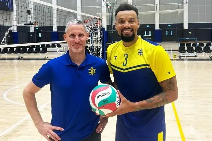 סלבדור הידאלגו, שחקן מכבי תל אביב בכדורעף