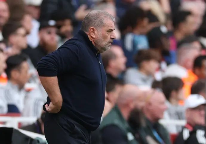 מאמן נוטינגהאם פורסט אנג' פוסטקוגלו