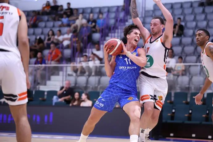 אדם אריאל, מכבי רמת גן