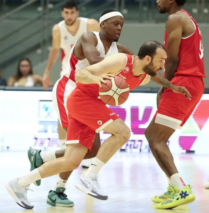 קסיוס ווינסטון, הפועל ירושלים לצד נטע סגל, הפועל באר שבע