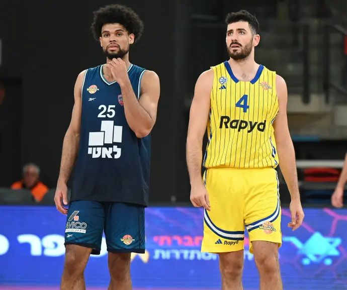 גור לביא, מכבי תל אביב לצד מאליק הול, עירוני קרית אתא