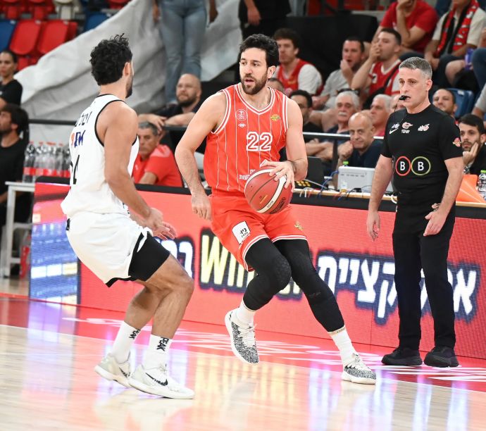 שחקן הפועל תל אביב ואסילייה מיציץ'