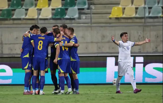 לויזוס לויזו, שחקן נבחרת קפריסין