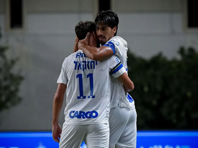 דור פרץ חוגג עם שגיב יחזקאל, מכבי תל אביב