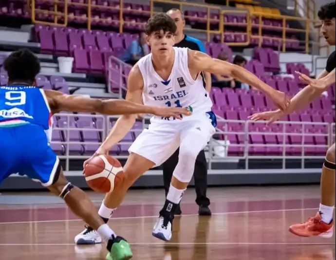 שחקן נבחרת העתודה של ישראל שחר דורון