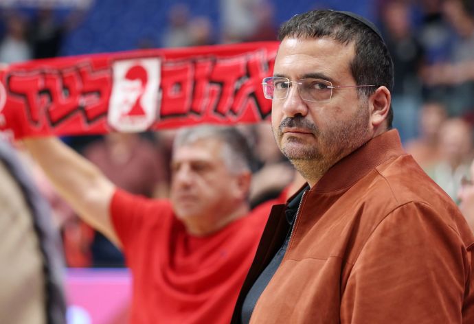 עופר ינאי, בעלים הפועל תל אביב