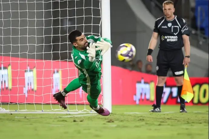 עומר נחפאווי, שוער מ.ס. קרית ים