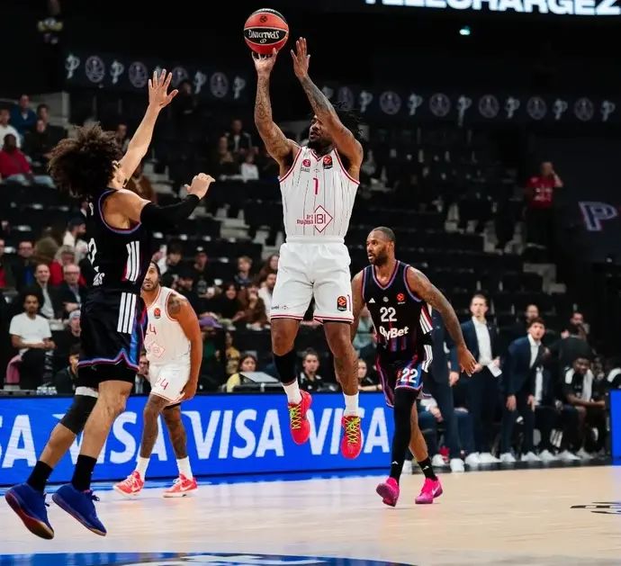 כריס ג'ונס שחקן הפועל תל אביב