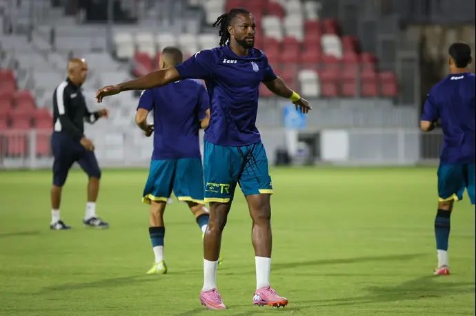 שחקן בני ריינה ג'וניור פיוס