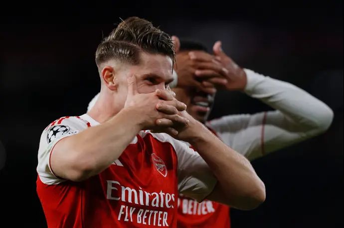 שחקן ארסנל, ויקטור יוקרס