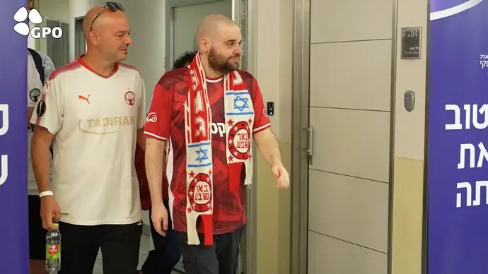 איתן הורן נפגש עם משפחתו