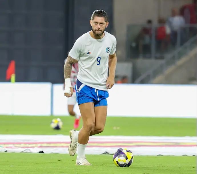 סטניסלב בילנקי שחקן עירוני טבריה בחימום