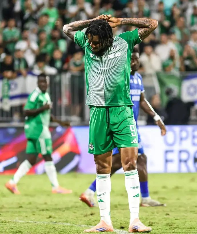 טריבנטה סטיוארט שחקן מכבי חיפה מאוכזב