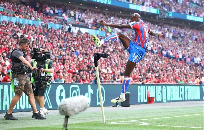 ז'אן פיליפ מאטטה, קריסטל פאלאס