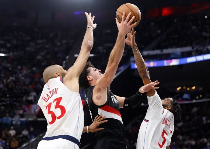 דני אבדיה, פורטלנד בלייזרס מול לוס אנג'לס קליפרס, ניקולא באטום