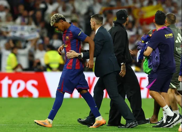 לאמין ימאל שחקן ברצלונה