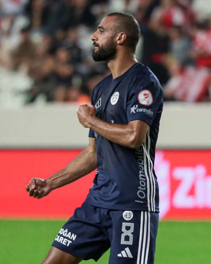 רמזי ספורי שחקן אנטליאספור חוגג שער