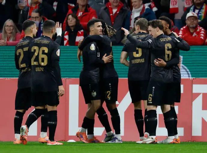 שחקני שטוטגרט חוגגים