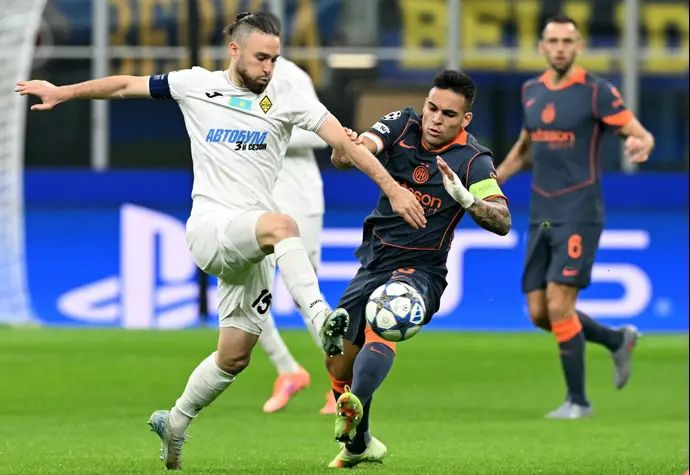 עופרי ארד, קייראט אלמטי לצד לאוטרו מרטינס, אינטר