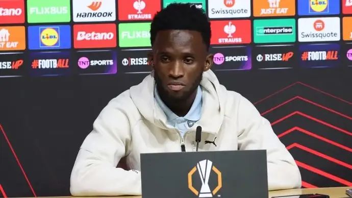 איסוף סיסוקו, קשר מכבי תל אביב