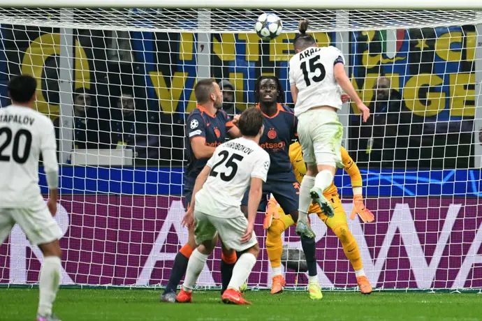 עופרי ארד, קייראט אלמטי כובש מול אינטר