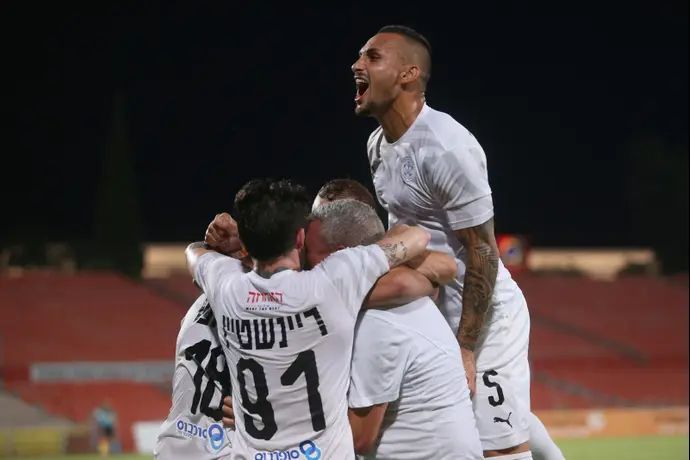 שחקני הפועל עפולה, ארז איסקוב