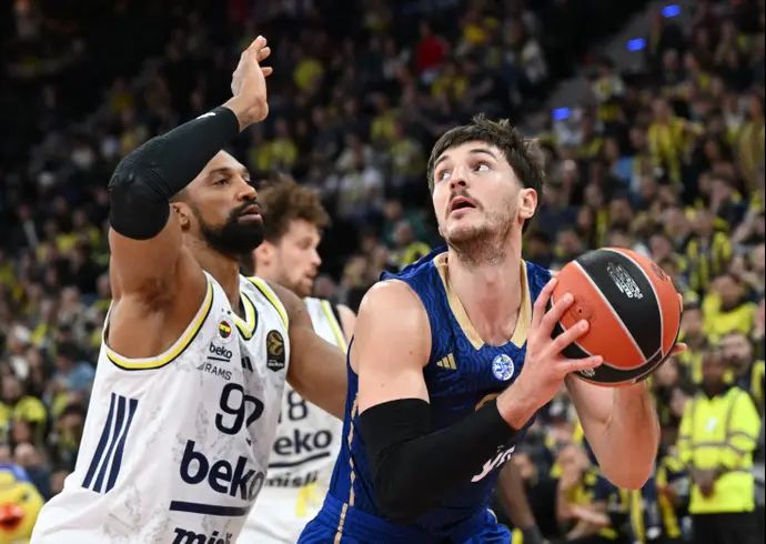 רומן סורקין, שחקן מכבי תל אביב