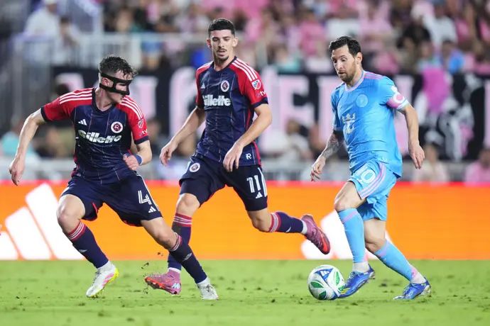 דור תורג'מן, ניו איגנלנד רבולושן, מול ליאונל מסי, אינטר מיאמי