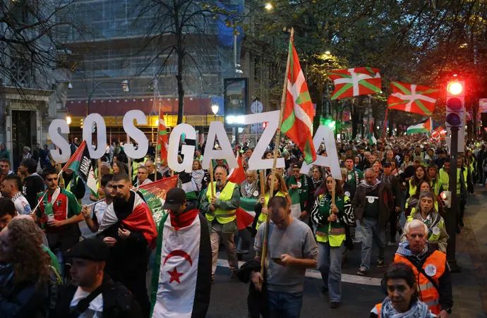 צעדה פרו-פלסטינית לפני משחק הידידות בין נבחרת חבל הבאסקים לנבחרת פלסטין