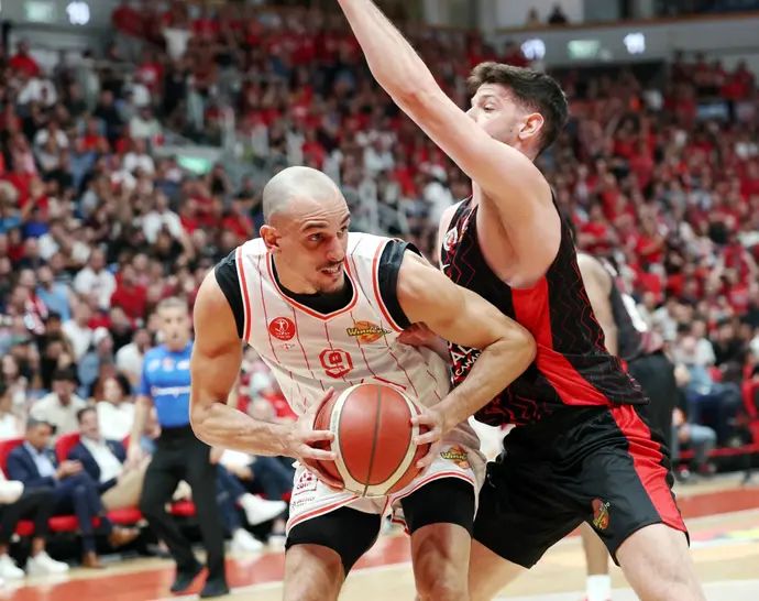 שחקן הפועל תל אביב, גיא פלטין