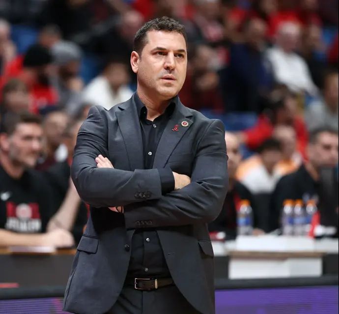 מאמן הפועל ירושלים יונתן אלון