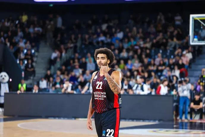 שחקן הפועל ירושלים, אנתוני לאמב