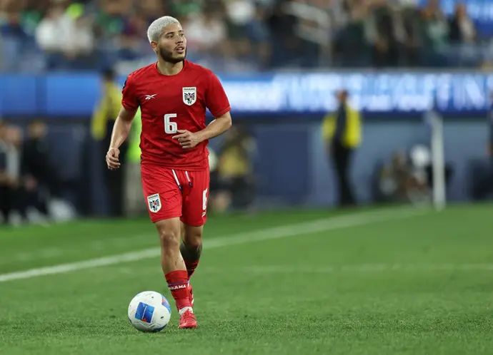 כריסטיאן מרטינס במדי נבחרת פנמה