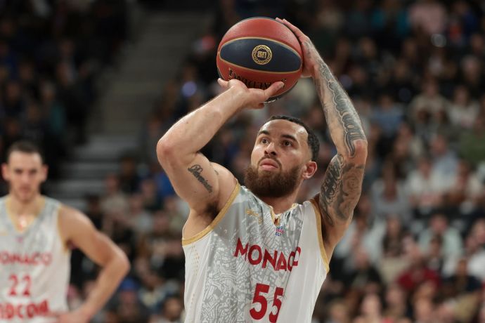 מייק ג'יימס, מונאקו