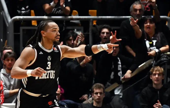 שחקן וירטוס בולוניה קארסן אדוארדס