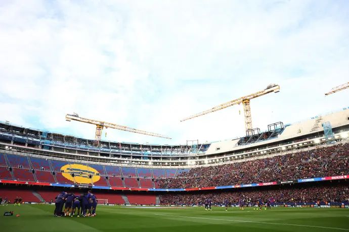 ברצלונה שוב בקאמפ נואו