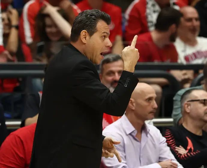 מאמן הפועל תל אביב דימיטריס איטודיס