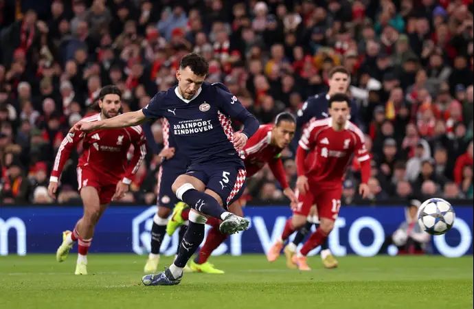 איבן פרישיץ', פ.ס.וו איינדהובן