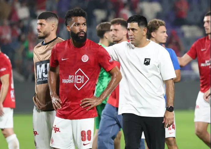 אליניב ברדה מאמן הפועל תל אביב עם פלקאו