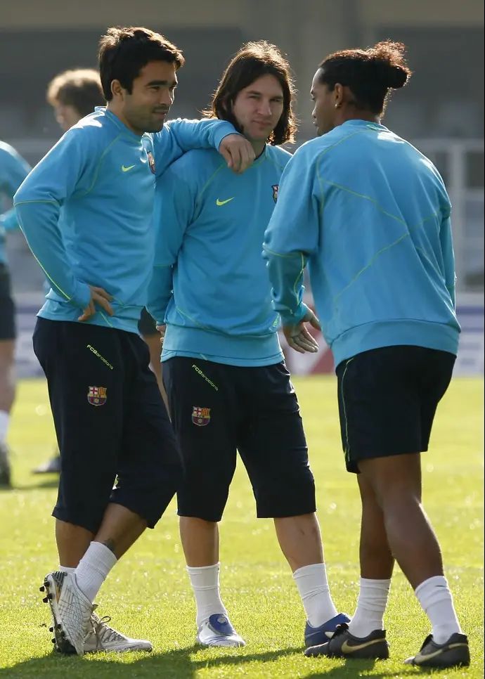 דקו, ליאונל מסי, רונאלדיניו שחקני ברצלונה, ינואר 2008