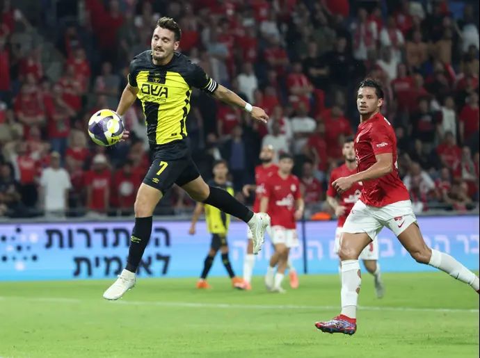 ירדן שועה שחקן בית