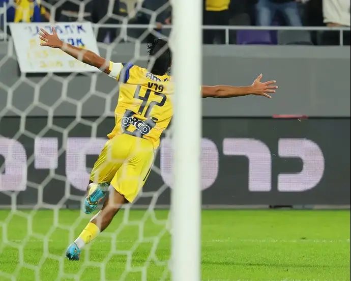 שחקן מכבי תל אביב, דור פרץ