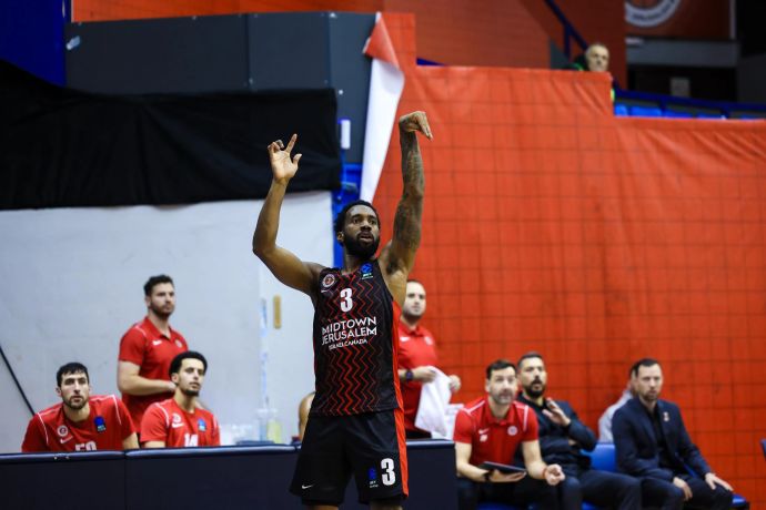 קאדין קרינגטון שחקן הפועל ירושלים