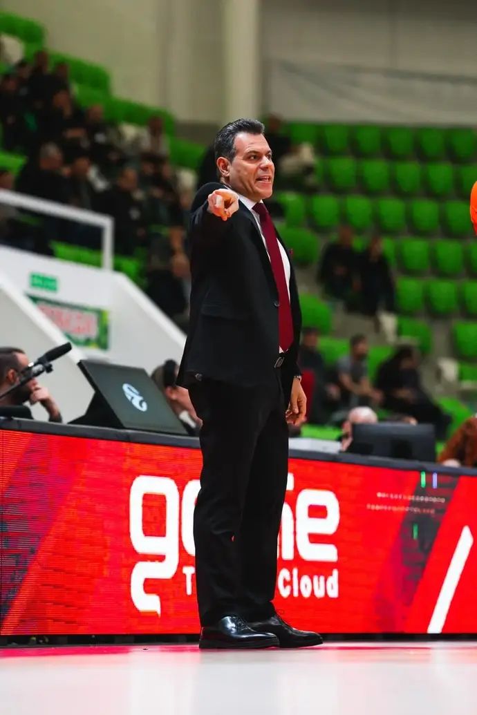 דימיטריס איטודיס מאמן הפועל תל אביב