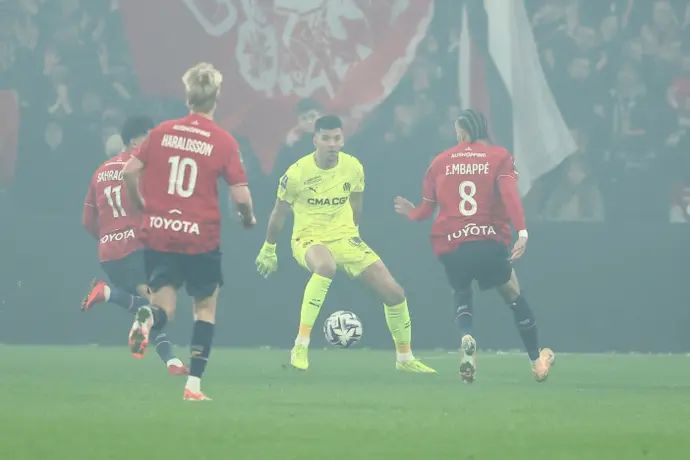 איתן אמבפה שחקן ליל מול חרונימו רולי שוער מארסיי