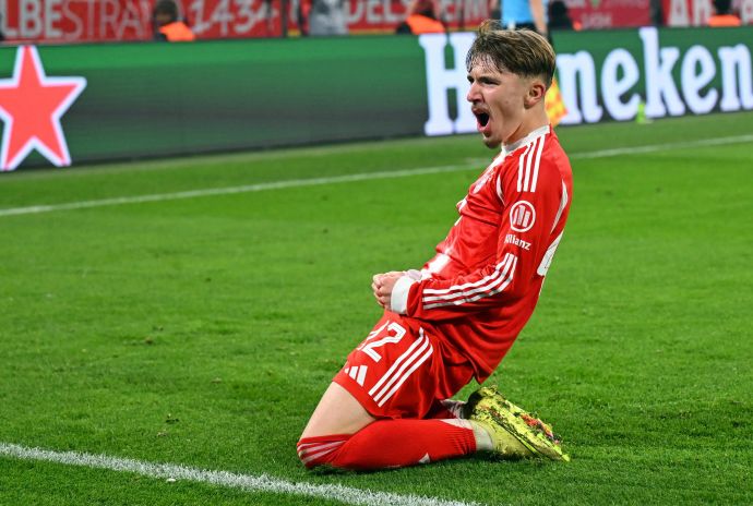 שחקן באיירן מינכן לנארט קארל