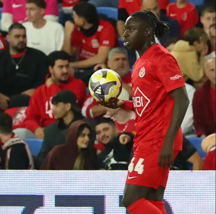 שחקן הפועל תל אביב, דניאל דאפה