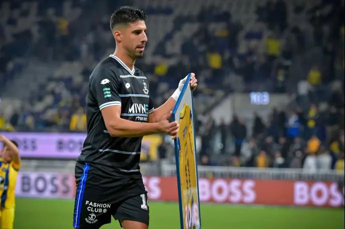 מכבי תל אביב ערכה טקס לכבוד שחקנה לשעבר, יונתן כהן, במשחק מול הפועל פתח תקוה